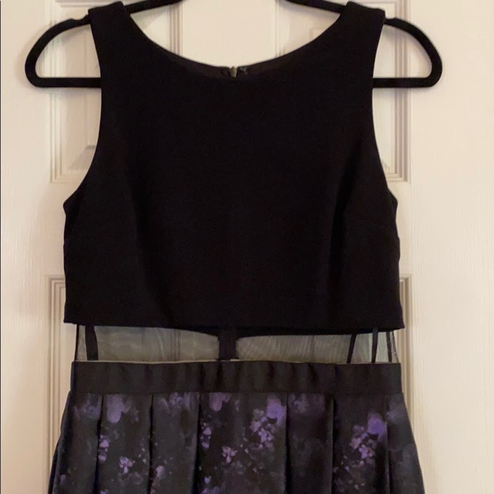 Dress - Picture 2 of 6
